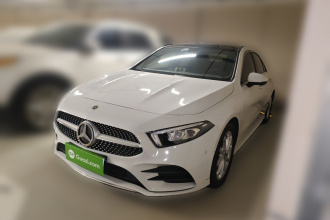 奔驰A级 2020款 改款 A 200 L 运动轿车时尚型
