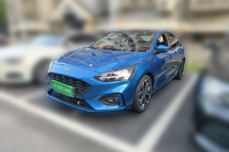 福特 福克斯 2021款 三厢 EcoBoost 180 自动ST Line