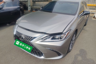 雷克萨斯ES 2023款 200 卓越版