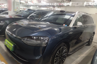 鸿蒙智行 问界M9 2024款 增程 Ultra版 42kWh 6座版