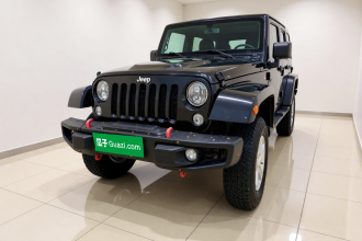 Jeep 牧马人 2015款 3.0L Sahara 四门版