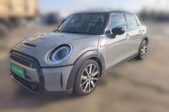 MINI 2022款 2.0T COOPER S 经典派 五门版