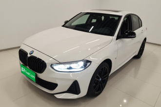 宝马1系 2021款 125i M运动曜夜版