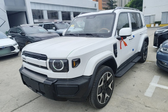 iCAR V27 2026款 200KM四驱猎鹰500
