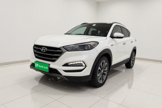 现代 途胜 2015款 1.6T 双离合两驱领先型