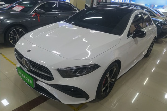 奔驰A级 2024款 A 200 L 时尚型