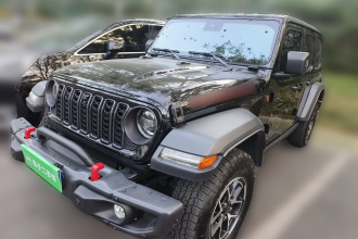 Jeep 牧马人 2024款 2.0T 罗宾汉四门版