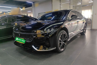岚图汽车 岚图追光 2024款 PHEV 四驱超长续航旗舰版