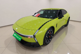 小鹏P7 2025款 702 长续航 Ultra