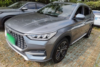 比亚迪 宋PLUS 2020款 1.5T 自动尊贵型