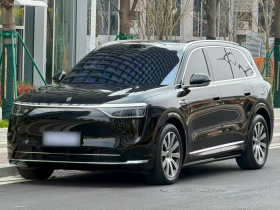 鸿蒙智行 问界M8 2025款 增程 Max版 37kWh 5座版