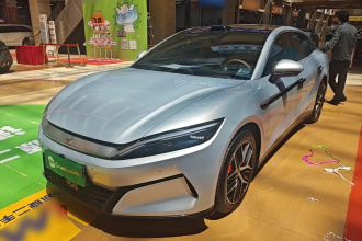 比亚迪 汉L 2025款 EV 四驱激光雷达旗舰型