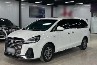 别克GL8 2023款 陆上公务舱 尊贵型