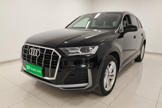 奥迪Q7 2023款 45 TFSI quattro S line运动型