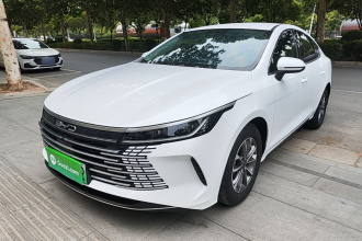 比亚迪 驱逐舰05 2024款 荣耀版 DM-i 55KM 豪华型