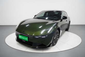 领克10 EM-P 2025款 240四驱Ultra运动版