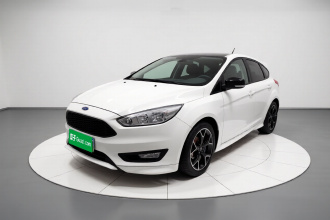 福特 福克斯 2017款 1.5T CTCC 白黑限量版