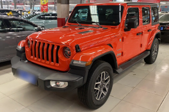 Jeep 牧马人 2019款 2.0T Sahara 四门版 国VI