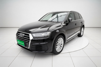 奥迪Q7 2019款 45 TFSI 舒适型