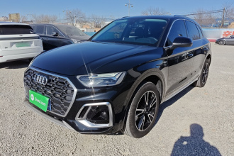 奥迪Q5L 2024款 40 TFSI 时尚动感型