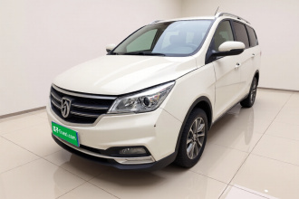 宝骏730 2019款 1.5L 手动时尚型 7座 国VI