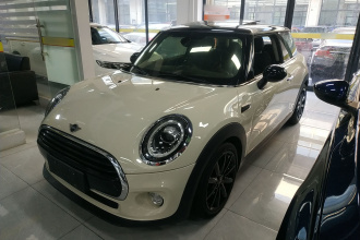 MINI 2018款 1.5T COOPER 艺术家