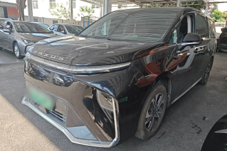 上汽大通MAXUS 大家9 2022款 长续航 草原七座版