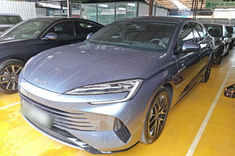 比亚迪 海豹 2024款 荣耀版 DM-i 1.5L 121km 豪华型