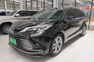 丰田 赛那SIENNA 2023款 2.5L混动 尊贵版