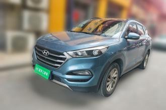 现代 途胜 2015款 1.6T 双离合两驱智能型