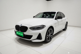 宝马1系 2022款 125i M运动曜夜版