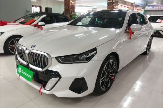 宝马5系 2024款 530Li 领先型 M运动套装