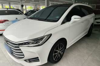 比亚迪 宋MAX 2017款 1.5T 自动智联尊贵型 7座