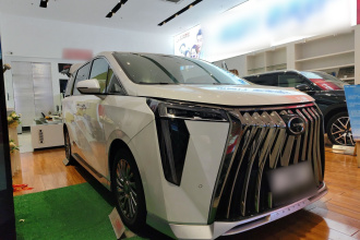 广汽传祺 传祺M8 2024款 宗师系列 400T 至尊版