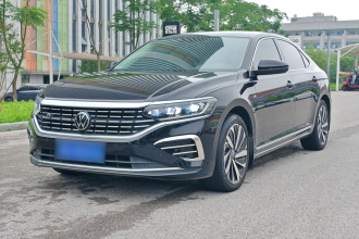 大众 帕萨特 2022款 330TSI 精英版