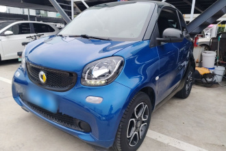 smart fortwo 2019款 0.9T 66千瓦硬顶风擎版 国VI