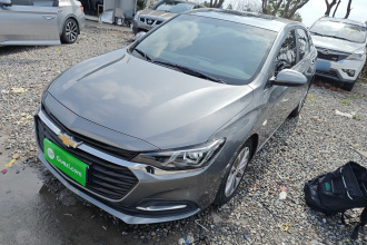 雪佛兰 科鲁泽 2022款 320 自动悦享天窗版