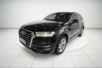 奥迪Q7 2019款 45 TFSI 舒适型