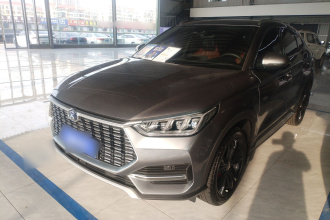 比亚迪 宋PLUS 2020款 1.5T 自动旗舰型