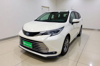 丰田 赛那SIENNA 2023款 2.5L混动 舒适版