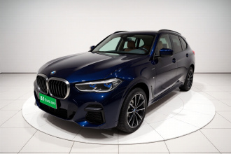 宝马X5 2022款 改款 xDrive 30Li 尊享型M运动套装