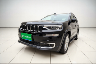 Jeep 大指挥官 2020款 2.0T 两驱精英版