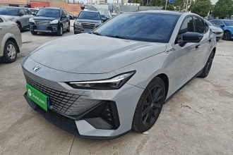 长安UNI-V 2023款 1.5T 尊贵型