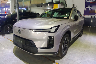 沃尔沃XC70插电式混动 2026款 四驱超长续航Core