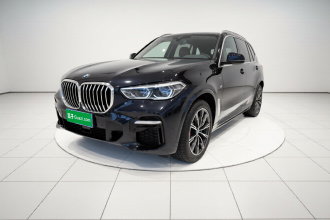 宝马X5 2022款 改款 xDrive 30Li 尊享型M运动套装