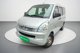 五菱汽车 五菱荣光S 2023款 1.5L 基本型 5/7座