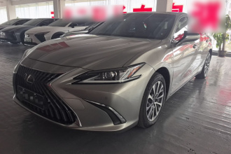 雷克萨斯ES 2023款 200 卓越版