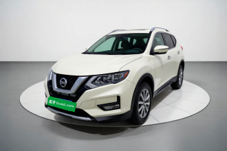 日产 奇骏 2022款 改款 2.0L 两驱智联舒享版