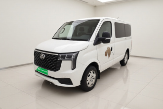 上汽大通MAXUS 新途V80 2023款 2.0T 手动经典傲运通短轴超低顶5/6座