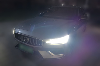 沃尔沃S60 2021款 T4 智远豪华版